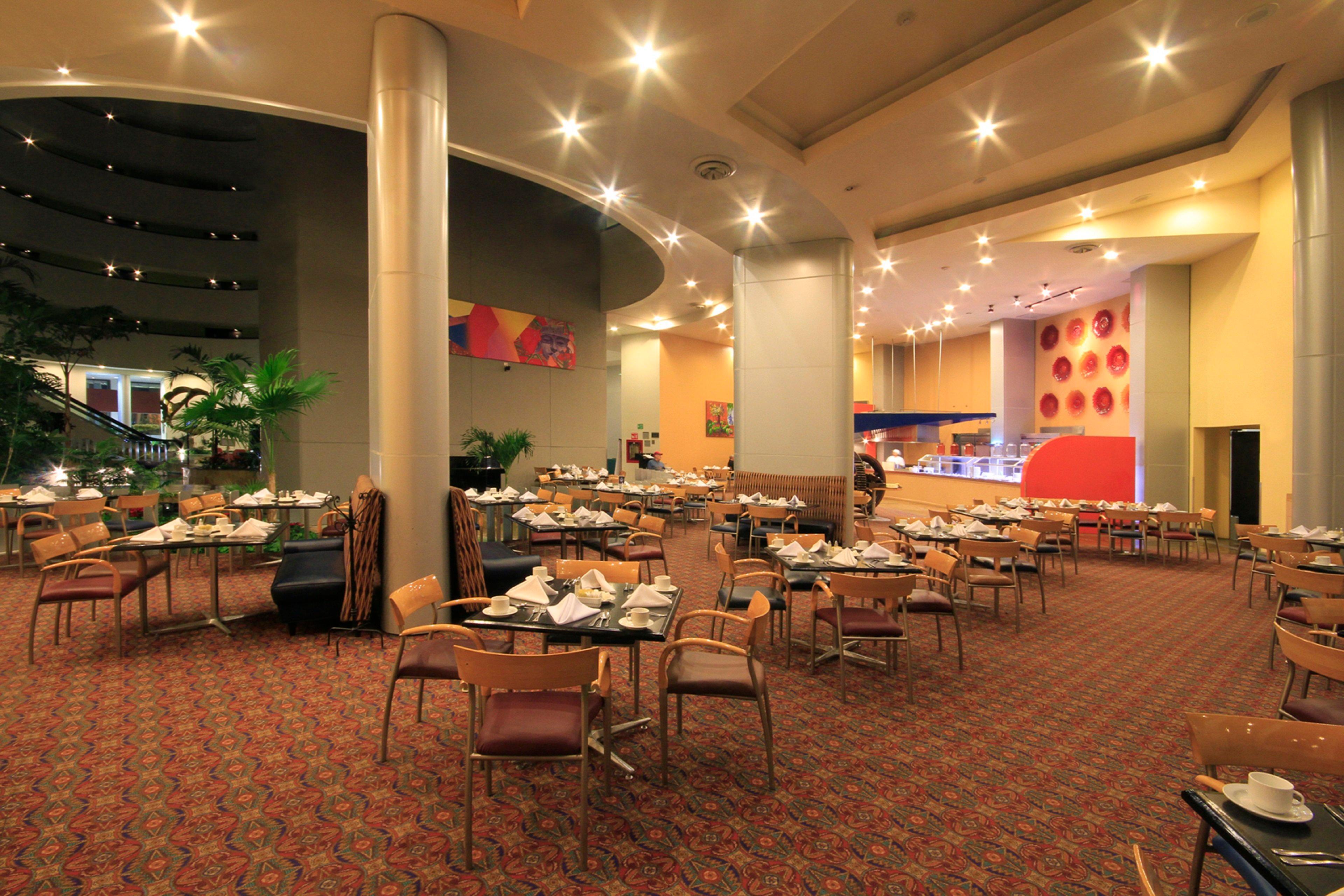 Holiday Inn Monterrey-Parque Fundidora By Ihg Экстерьер фото The restaurant