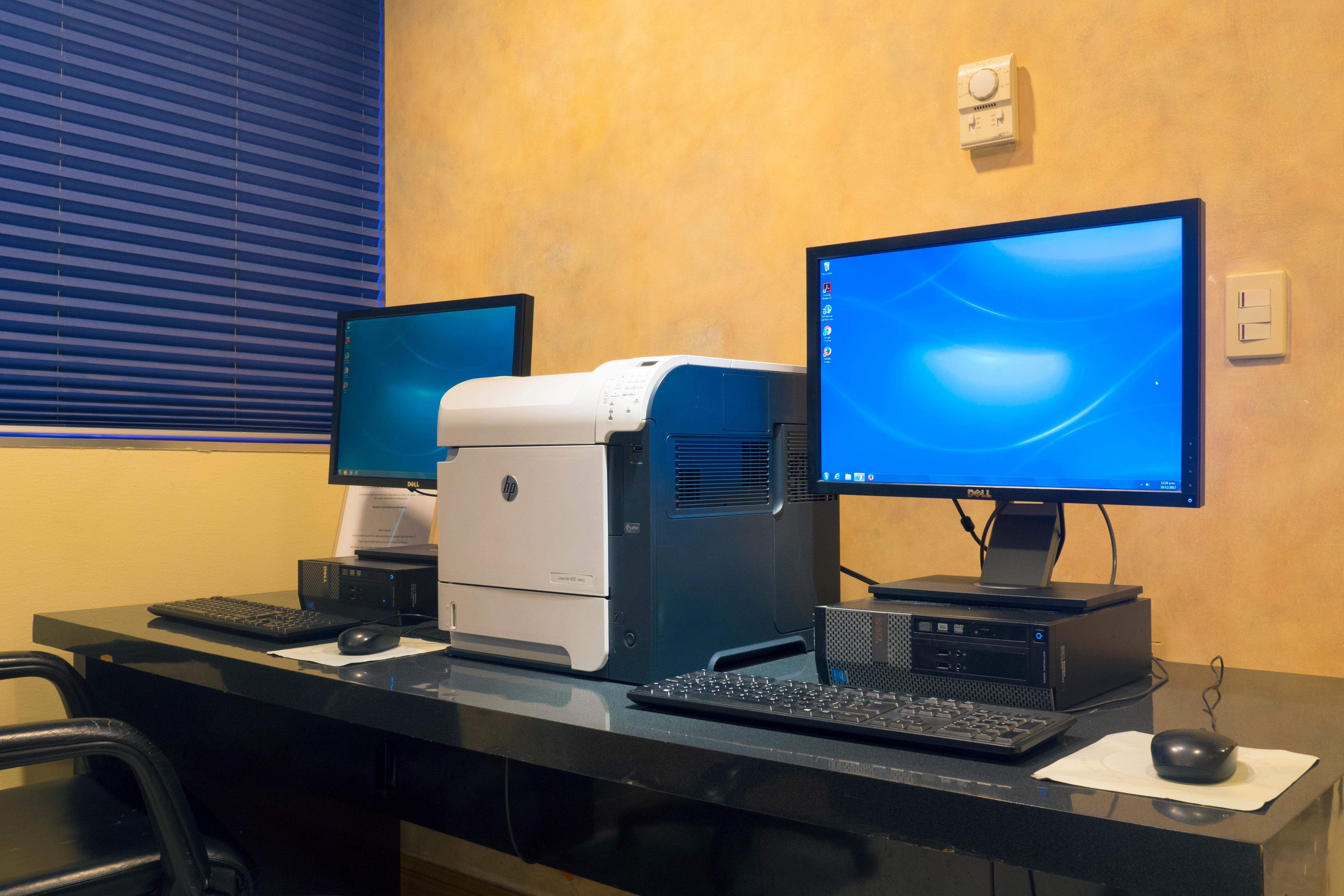 Holiday Inn Monterrey-Parque Fundidora By Ihg Экстерьер фото A computer printer