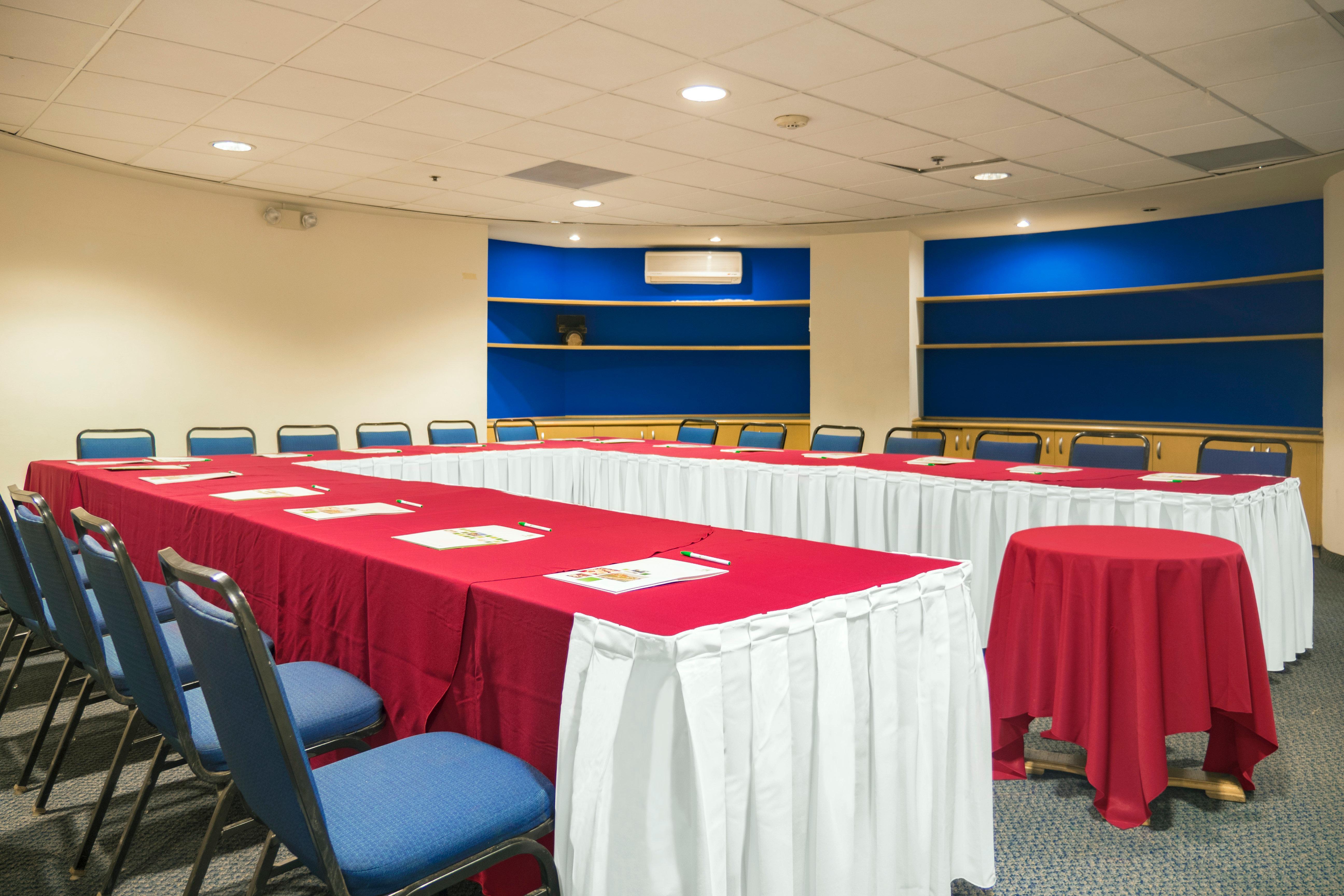 Holiday Inn Monterrey-Parque Fundidora By Ihg Экстерьер фото Meeting room