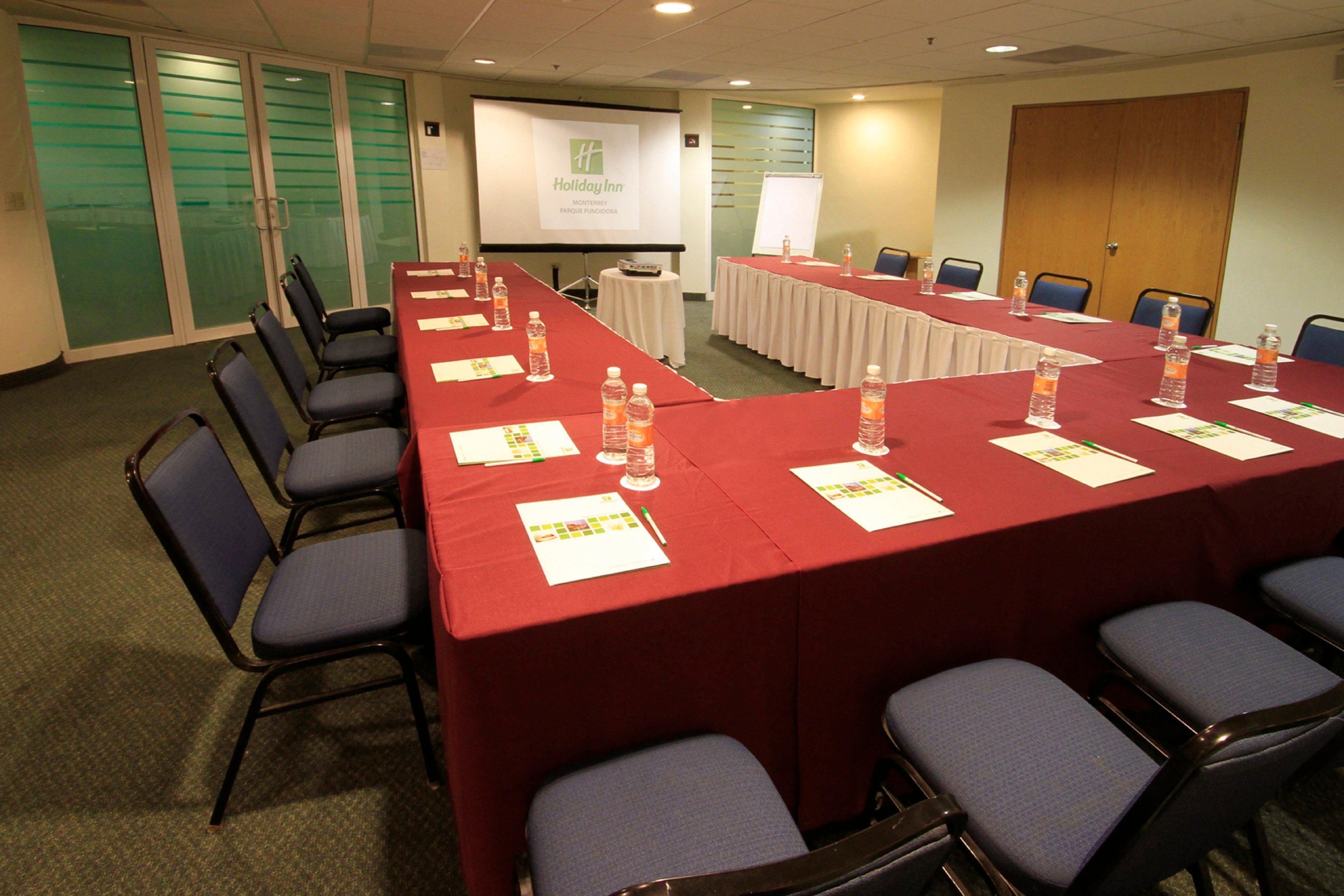 Holiday Inn Monterrey-Parque Fundidora By Ihg Экстерьер фото A meeting room at the hotel